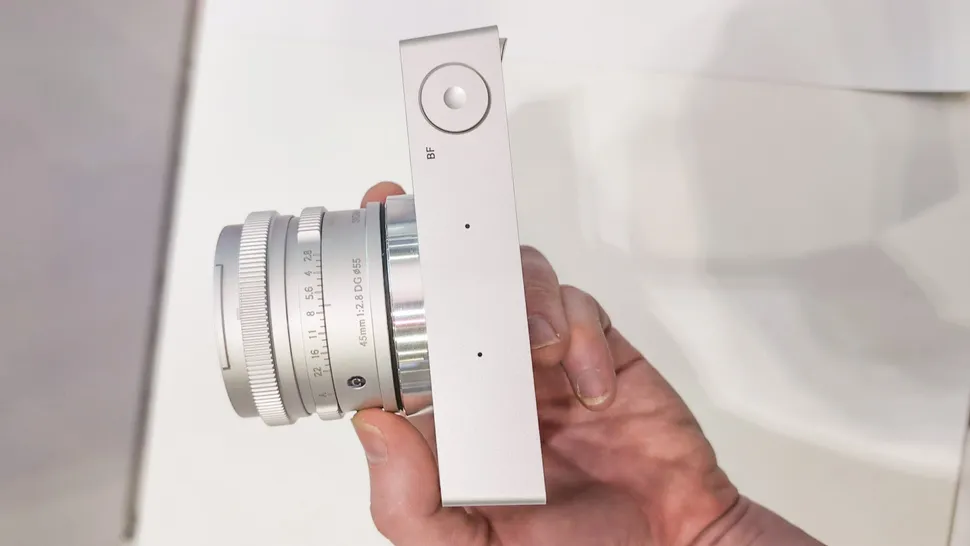 Sigma BF Camera – The Ultimate Modular Mirrorless Experience